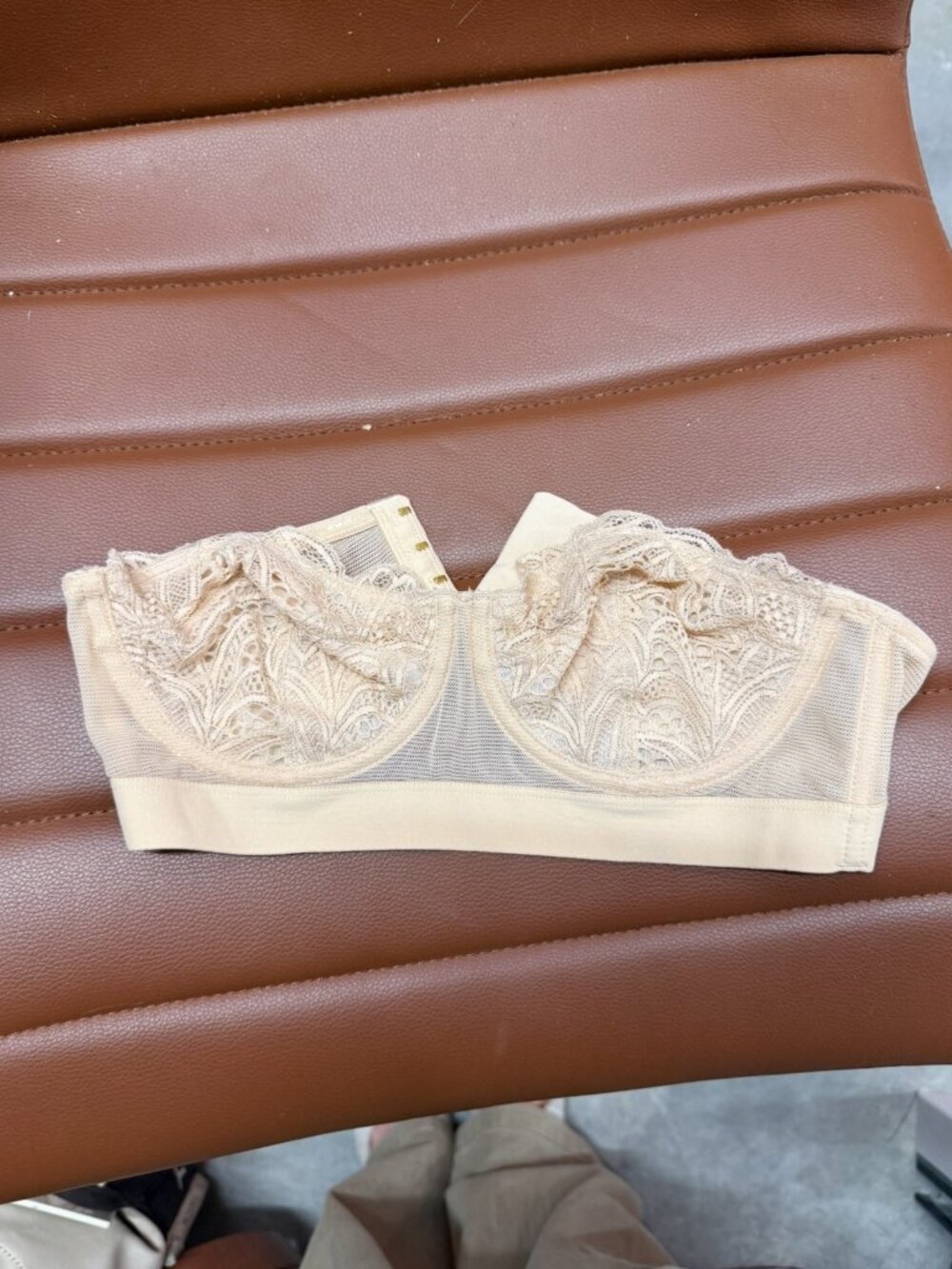 LIVELY The Unlined Lace Bra 34B Beige Nude Mesh Underwire Bralette